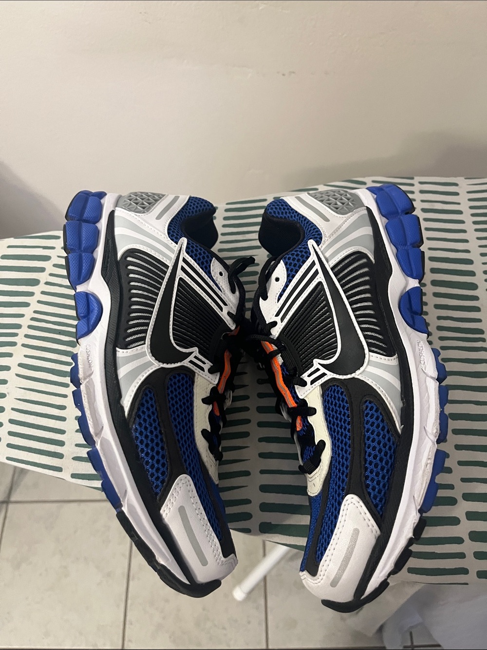 Nike Vomeros 5